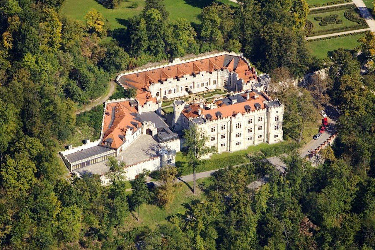 Hotel Stekl Глубока-над-Влтавой Экстерьер фото