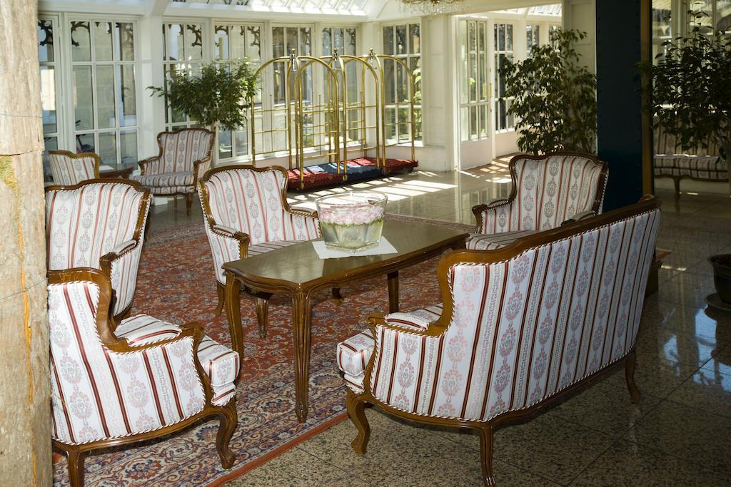 Hotel Stekl Глубока-над-Влтавой Экстерьер фото