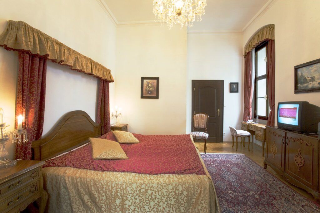 Hotel Stekl Глубока-над-Влтавой Экстерьер фото